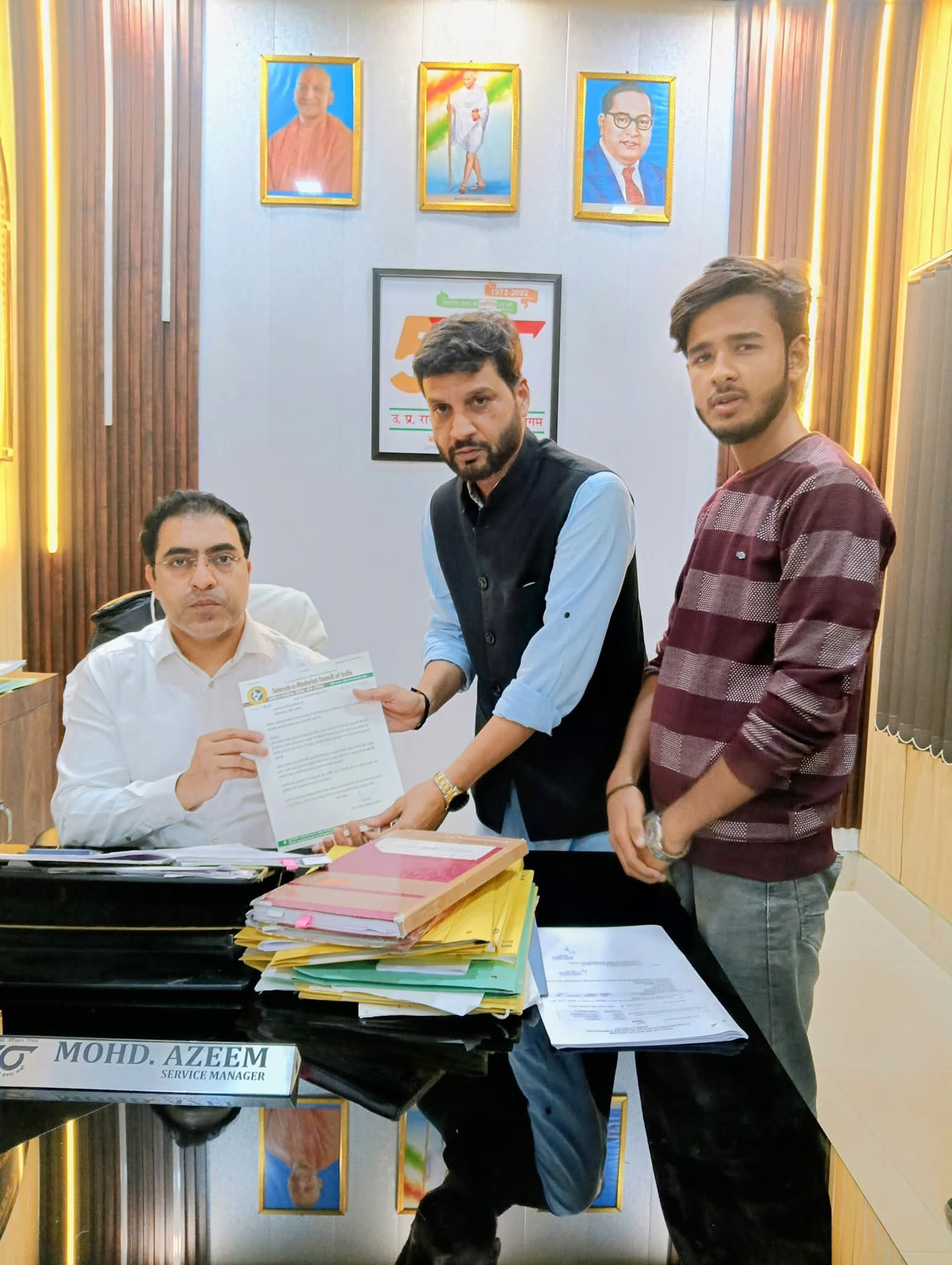 टीएमसी प्रमुख सैय्यद इंतकाब आलम ने मकनपुर शरीफ़ में होने वाले उर्स के मौके पर बसों की व्यवस्था के लिए रुहेलखंड बरेली  डिपो के प्रबंधक को सौंपा ज्ञापन ।